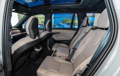 Volvo XC90 II рестайлинг, 2025 год, 12 300 000 рублей, 19 фотография