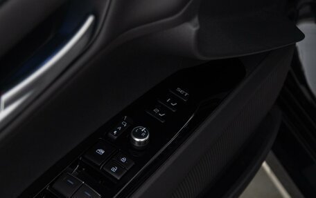 Toyota Camry, 2024 год, 6 200 000 рублей, 15 фотография