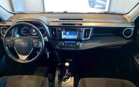 Toyota RAV4, 2015 год, 2 340 000 рублей, 9 фотография