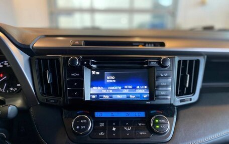 Toyota RAV4, 2015 год, 2 340 000 рублей, 13 фотография