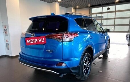 Toyota RAV4, 2015 год, 2 340 000 рублей, 3 фотография