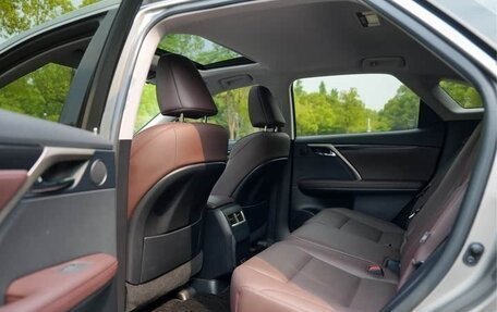 Lexus RX IV рестайлинг, 2021 год, 4 400 000 рублей, 12 фотография