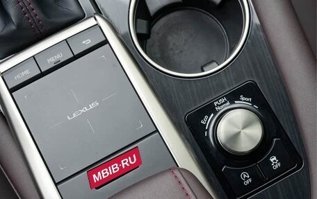 Lexus RX IV рестайлинг, 2021 год, 4 400 000 рублей, 14 фотография