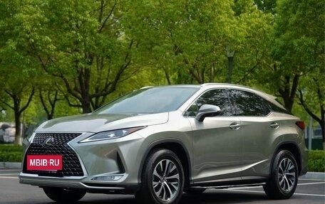 Lexus RX IV рестайлинг, 2021 год, 4 400 000 рублей, 6 фотография