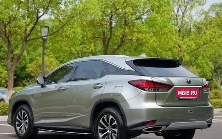 Lexus RX IV рестайлинг, 2021 год, 4 400 000 рублей, 5 фотография