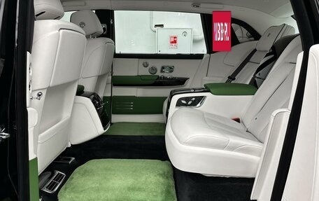 Rolls-Royce Phantom VIII, 2024 год, 99 000 000 рублей, 24 фотография