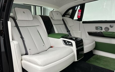 Rolls-Royce Phantom VIII, 2024 год, 99 000 000 рублей, 28 фотография