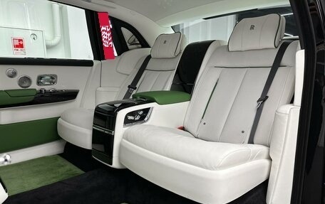 Rolls-Royce Phantom VIII, 2024 год, 99 000 000 рублей, 25 фотография