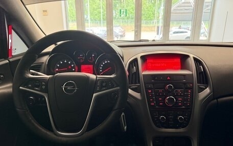 Opel Astra J, 2013 год, 586 000 рублей, 17 фотография