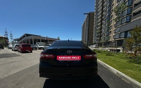 Toyota Camry, 2019 год, 2 600 000 рублей, 5 фотография