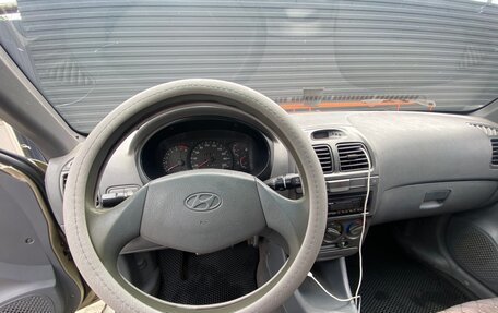 Hyundai Accent II, 2004 год, 390 000 рублей, 10 фотография