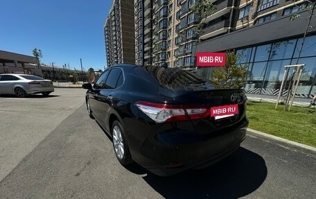 Toyota Camry, 2019 год, 2 600 000 рублей, 6 фотография