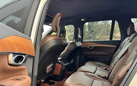 Volvo XC90 II рестайлинг, 2021 год, 4 700 000 рублей, 11 фотография