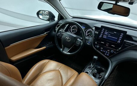 Toyota Camry, 2021 год, 2 800 000 рублей, 29 фотография
