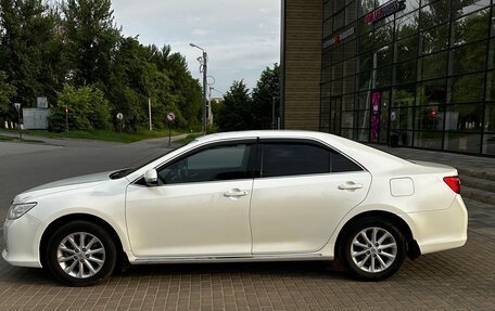 Toyota Camry, 2014 год, 1 690 000 рублей, 3 фотография