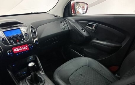Hyundai ix35 I рестайлинг, 2010 год, 1 090 000 рублей, 16 фотография