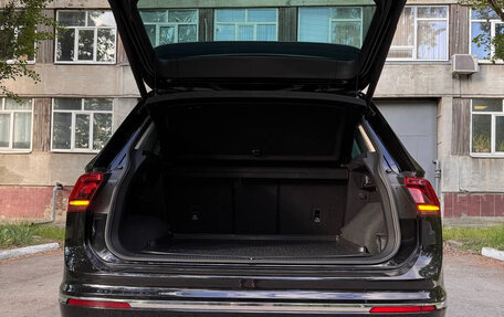 Volkswagen Tiguan II, 2018 год, 3 400 000 рублей, 4 фотография