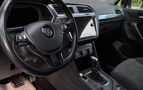 Volkswagen Tiguan II, 2018 год, 3 400 000 рублей, 7 фотография