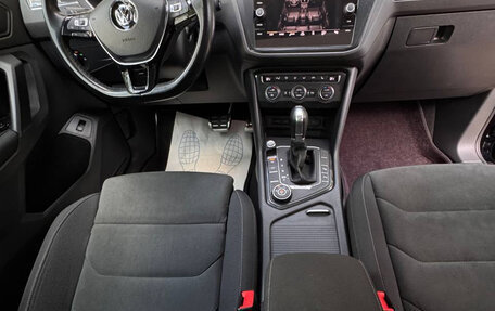 Volkswagen Tiguan II, 2018 год, 3 400 000 рублей, 9 фотография