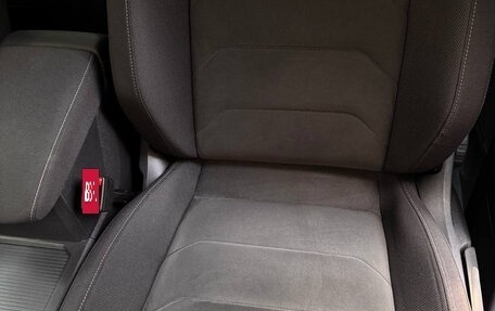 Volkswagen Tiguan II, 2018 год, 3 400 000 рублей, 16 фотография