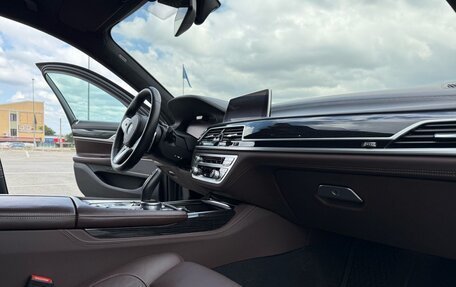BMW 7 серия, 2020 год, 10 000 000 рублей, 28 фотография