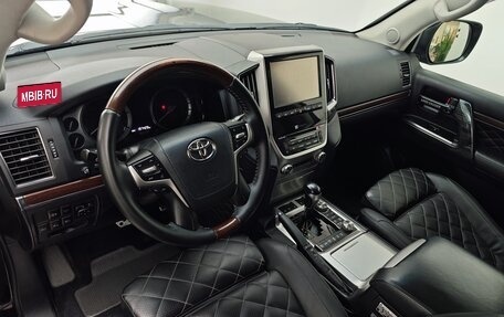 Toyota Land Cruiser 200, 2016 год, 5 450 000 рублей, 14 фотография