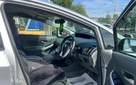 Toyota Prius, 2010 год, 1 229 000 рублей, 13 фотография