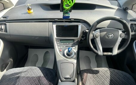 Toyota Prius, 2010 год, 1 229 000 рублей, 14 фотография