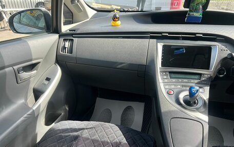 Toyota Prius, 2010 год, 1 229 000 рублей, 15 фотография