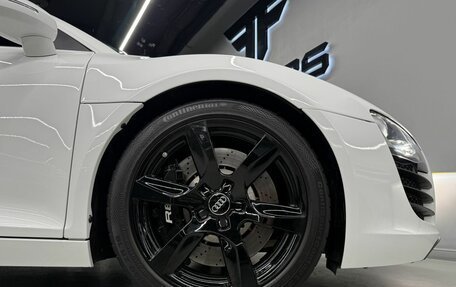 Audi R8, 2011 год, 6 444 000 рублей, 28 фотография