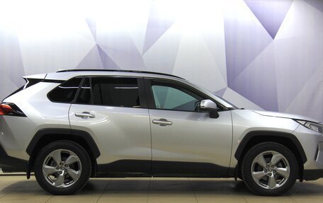 Toyota RAV4, 2020 год, 2 899 900 рублей, 6 фотография