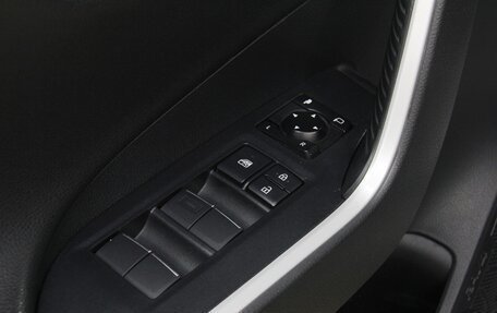 Toyota RAV4, 2020 год, 2 899 900 рублей, 20 фотография