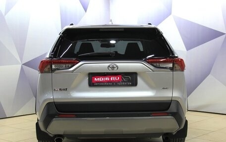 Toyota RAV4, 2020 год, 2 899 900 рублей, 4 фотография