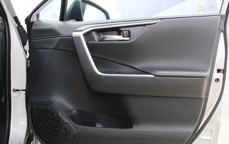 Toyota RAV4, 2020 год, 2 899 900 рублей, 30 фотография