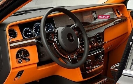 Rolls-Royce Phantom VIII, 2024 год, 135 000 000 рублей, 12 фотография