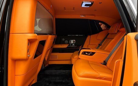 Rolls-Royce Phantom VIII, 2024 год, 135 000 000 рублей, 22 фотография