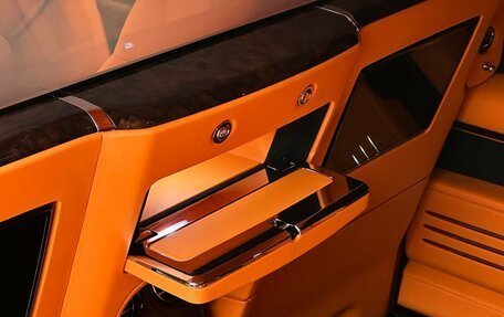 Rolls-Royce Phantom VIII, 2024 год, 135 000 000 рублей, 25 фотография