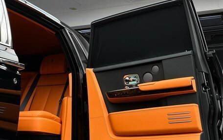 Rolls-Royce Phantom VIII, 2024 год, 135 000 000 рублей, 29 фотография
