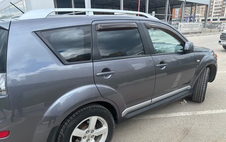 Mitsubishi Outlander III рестайлинг 3, 2008 год, 920 000 рублей, 4 фотография