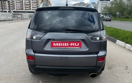 Mitsubishi Outlander III рестайлинг 3, 2008 год, 920 000 рублей, 5 фотография