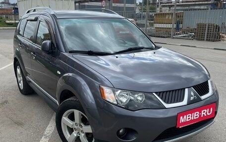 Mitsubishi Outlander III рестайлинг 3, 2008 год, 920 000 рублей, 2 фотография