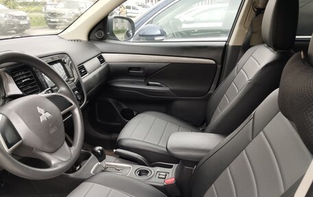 Mitsubishi Outlander III рестайлинг 3, 2012 год, 1 300 000 рублей, 8 фотография