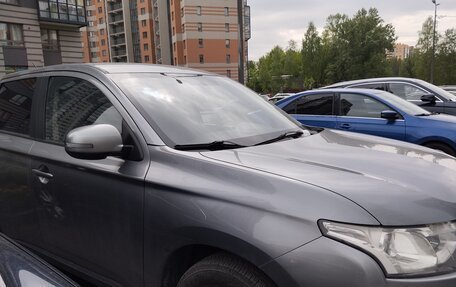 Mitsubishi Outlander III рестайлинг 3, 2012 год, 1 300 000 рублей, 2 фотография