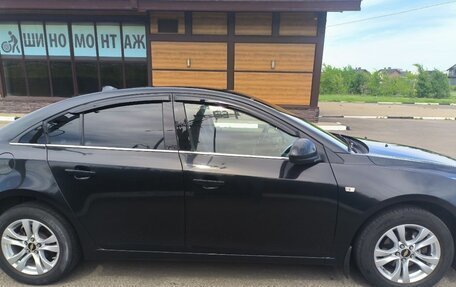 Chevrolet Cruze II, 2013 год, 910 000 рублей, 3 фотография
