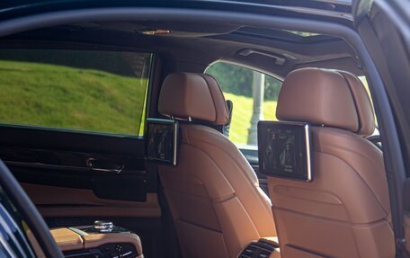 BMW 7 серия, 2013 год, 2 000 000 рублей, 19 фотография