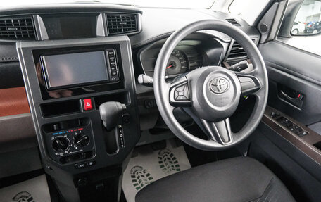 Toyota Roomy I, 2017 год, 1 049 000 рублей, 10 фотография