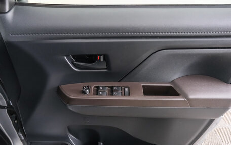 Toyota Roomy I, 2017 год, 1 049 000 рублей, 18 фотография