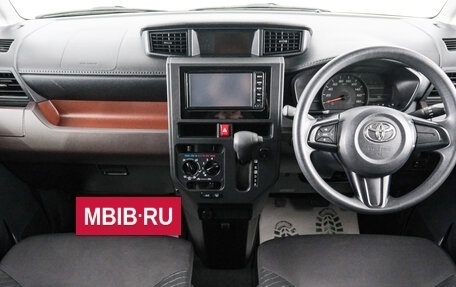Toyota Roomy I, 2017 год, 1 049 000 рублей, 11 фотография