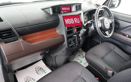 Toyota Roomy I, 2017 год, 1 049 000 рублей, 13 фотография