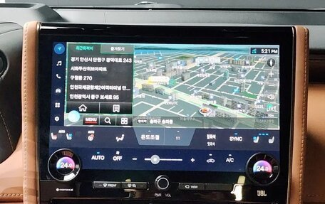 Toyota Alphard, 2024 год, 9 658 333 рублей, 12 фотография